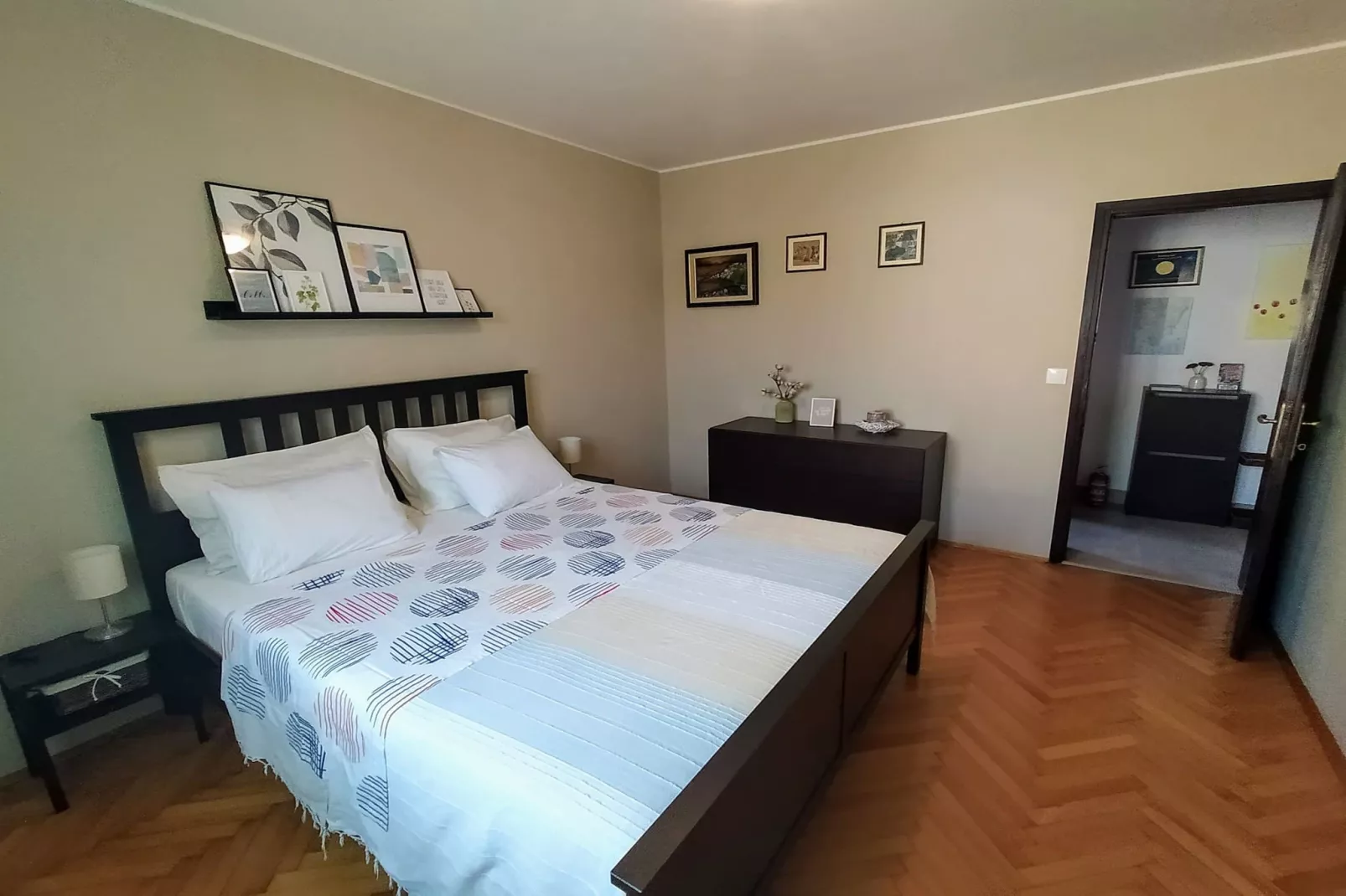 Holiday Home Sabina - Private Pool, BBQ Area-Slaapkamer