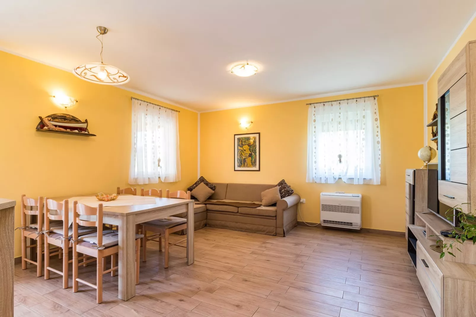 Holiday Home Dolinka with Private Pool-Woonkamer