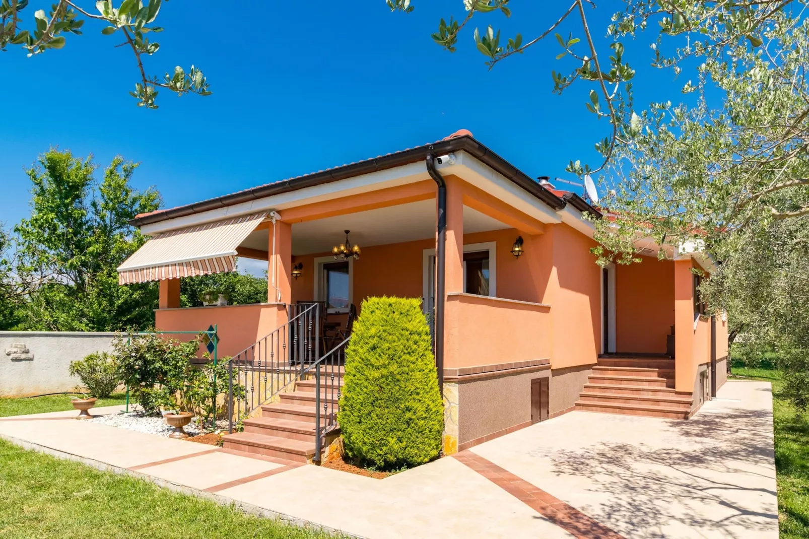Holiday Home Dolinka with Private Pool-Buitenlucht