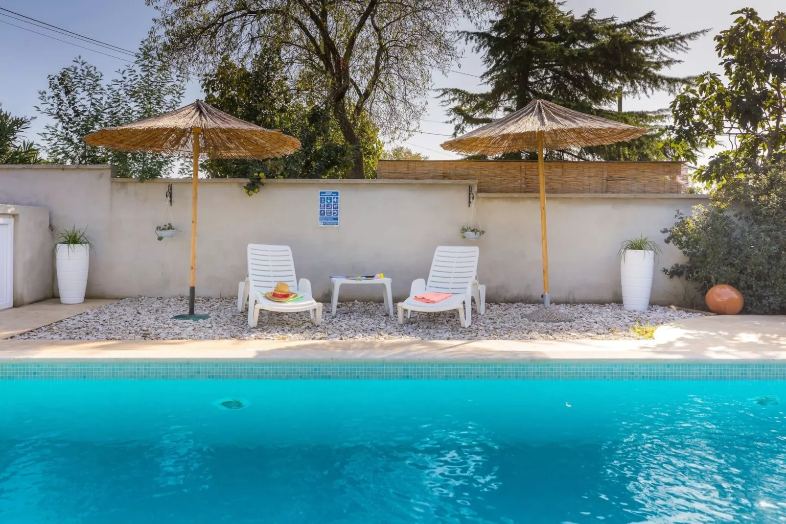 Sabi Relax Zone Apartment - Private Pool & Jacuzzi-Zwembad