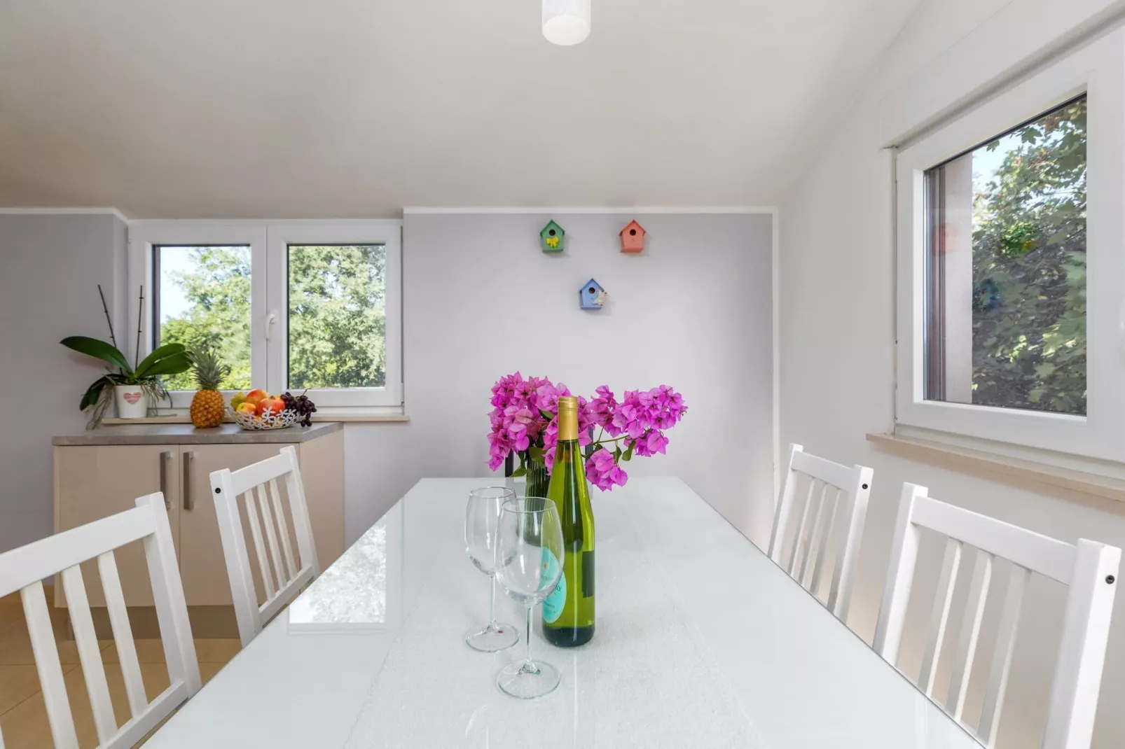 Sabi Relax Zone Apartment - Private Pool & Jacuzzi-Eetkamer