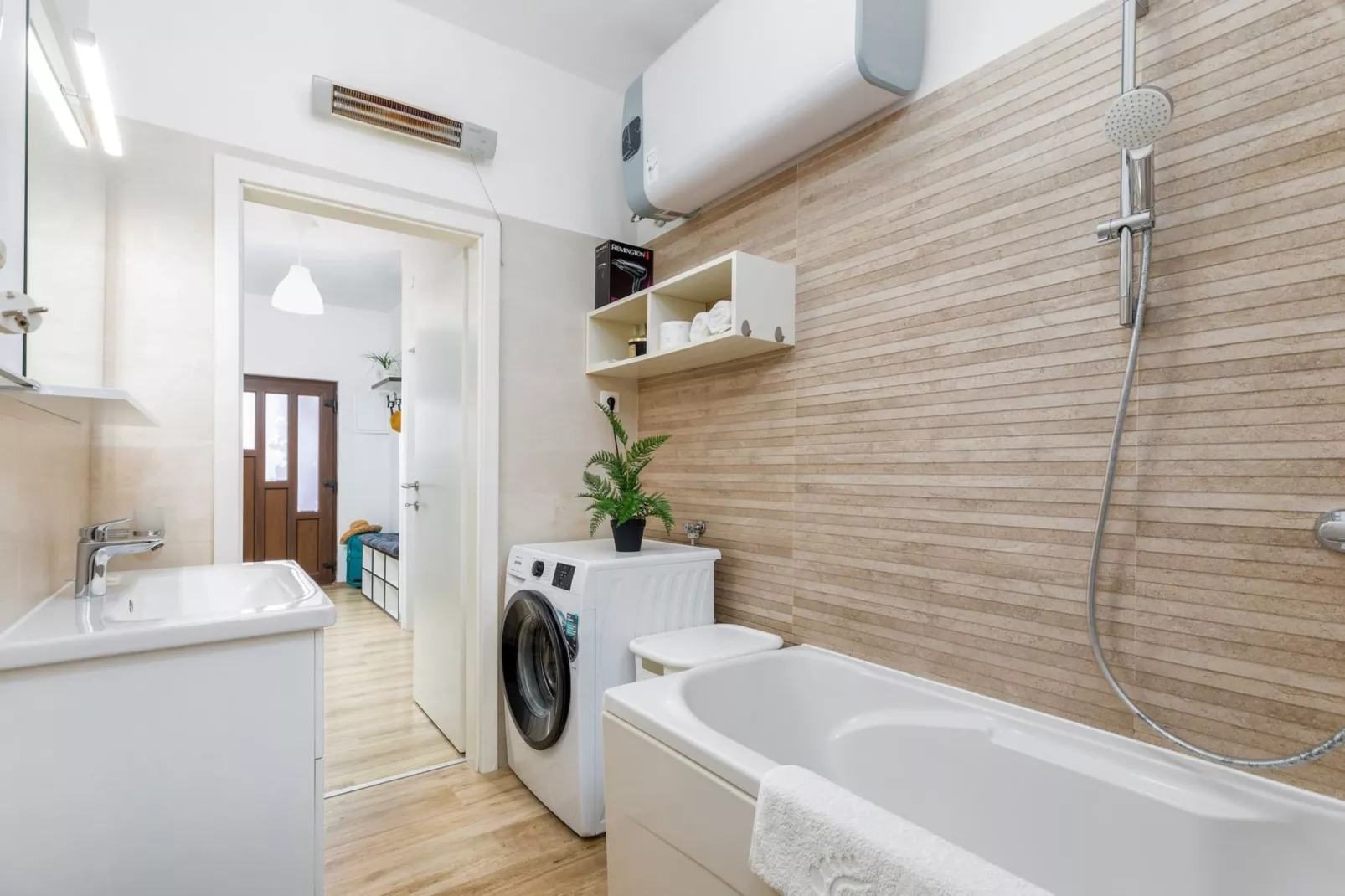 Sabi Relax Zone Apartment - Private Pool & Jacuzzi-Badkamer
