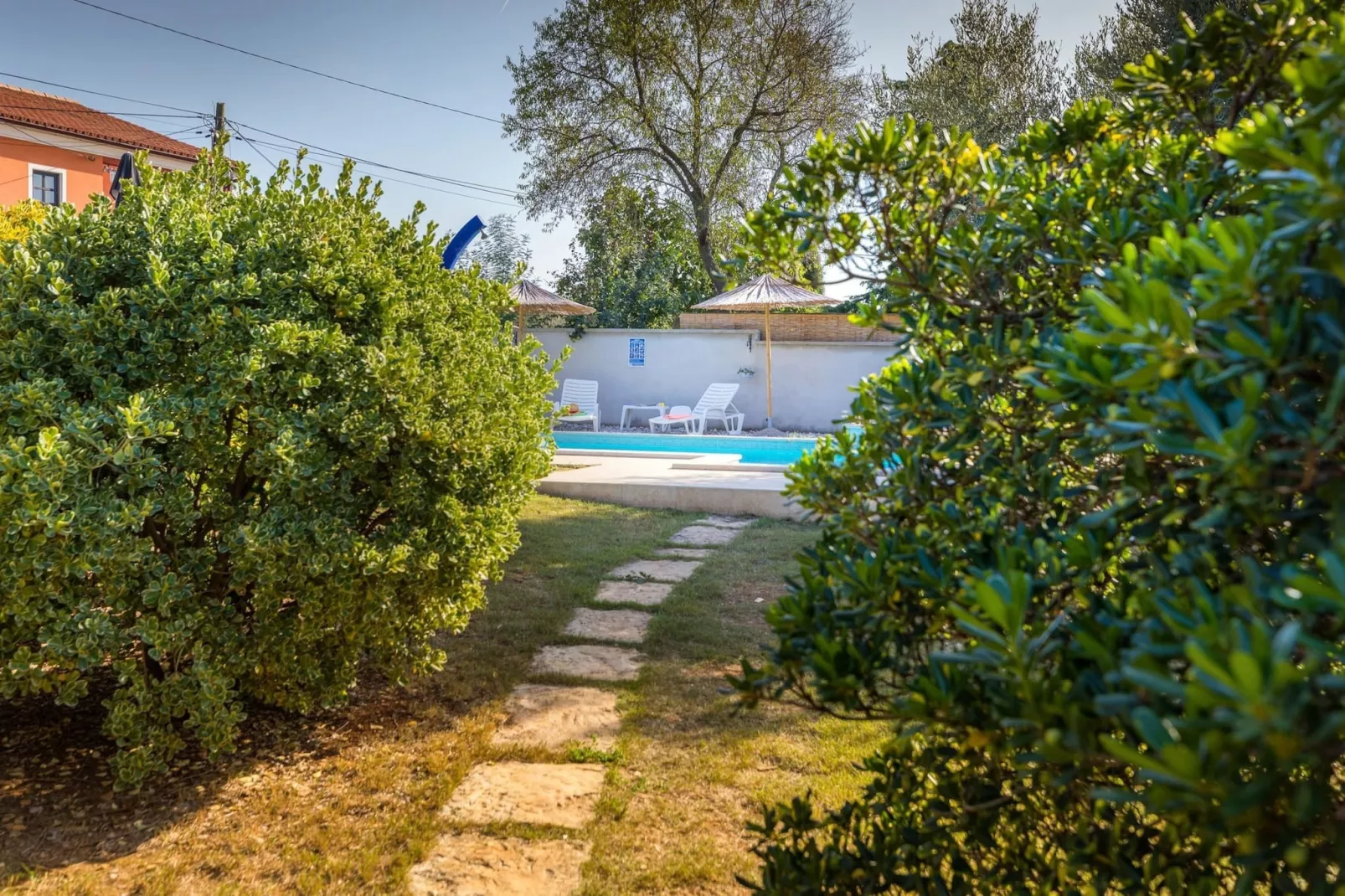 Sabi Relax Zone Apartment - Private Pool & Jacuzzi-Tuinen zomer