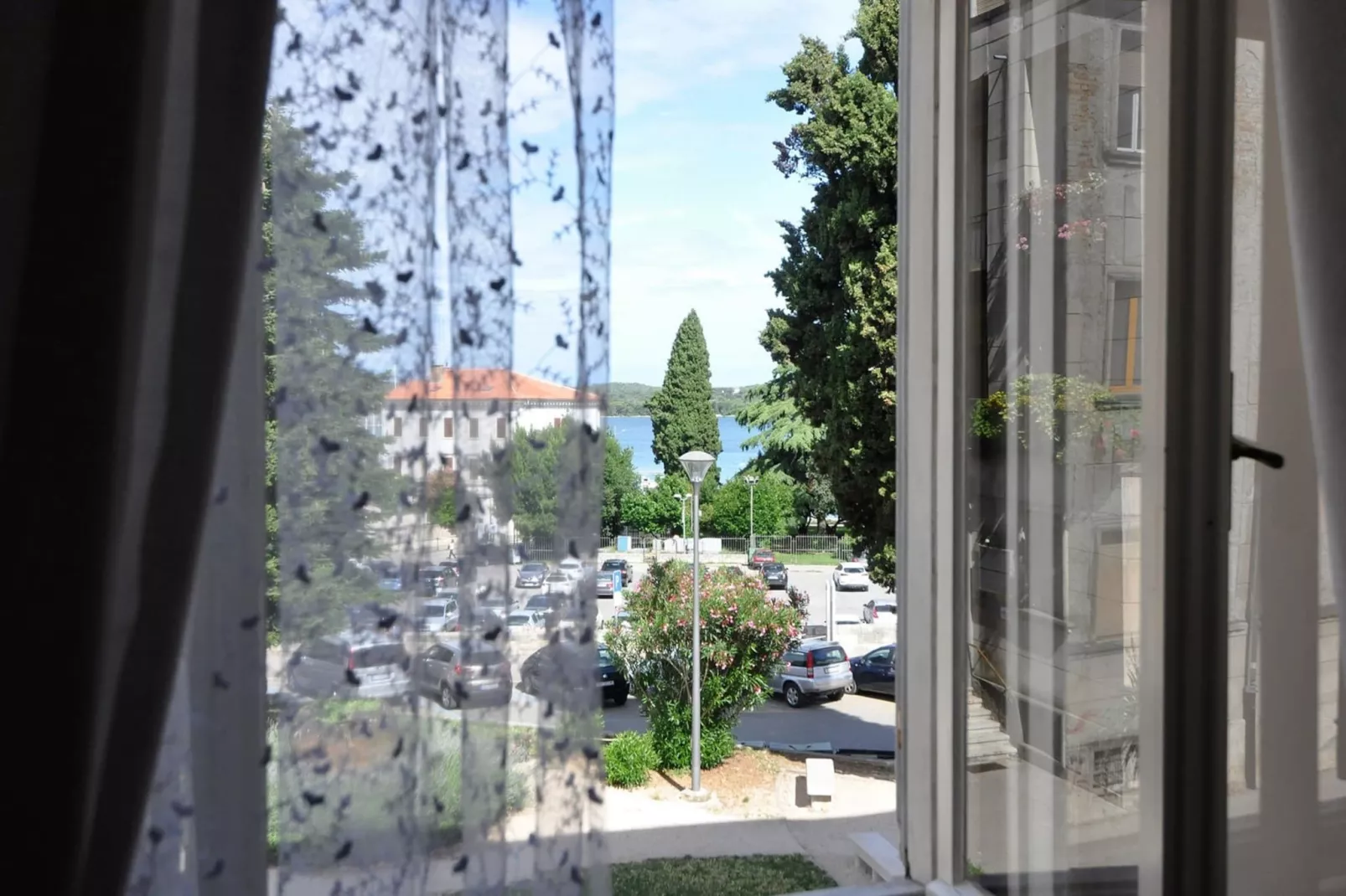 Amphitheater Art Apartment-Buitenlucht