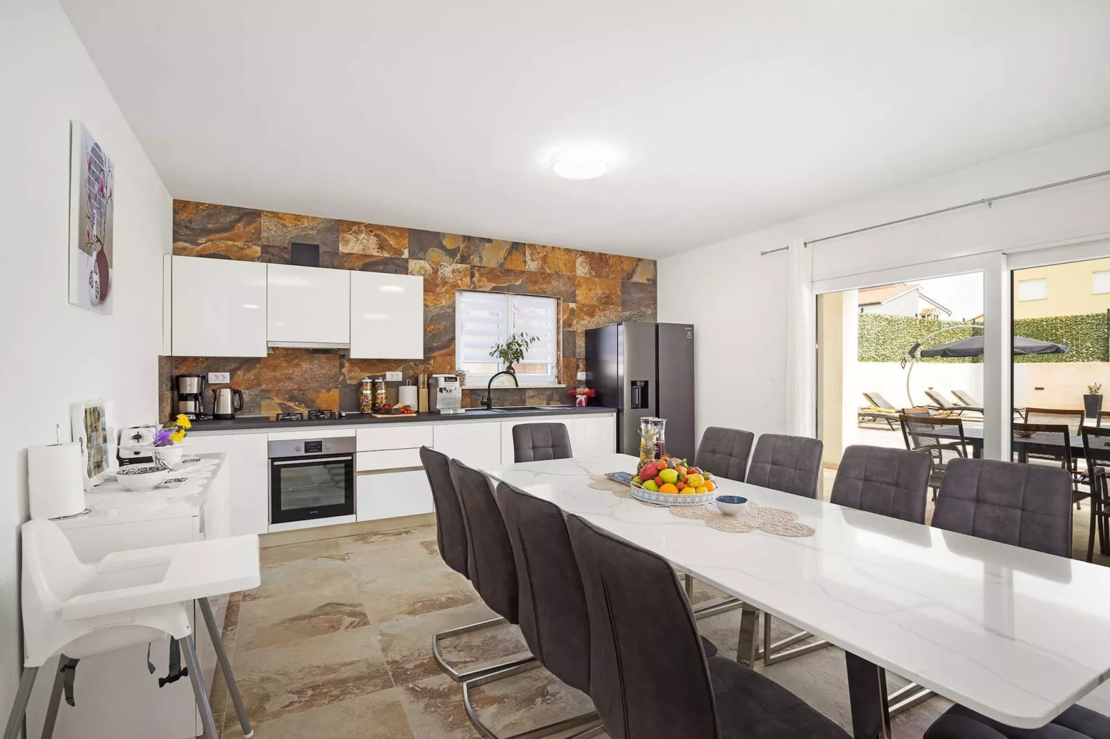 Villa Nur Amela with Pool, Jacuzzi, Darts-Keuken