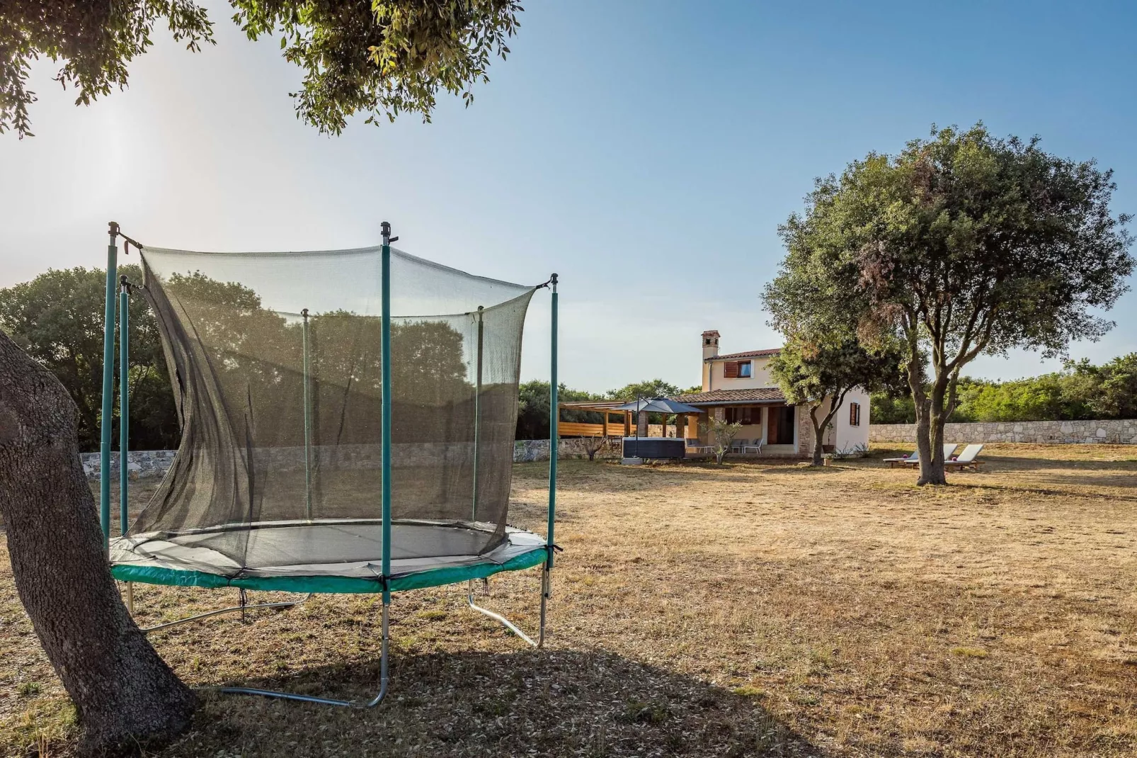 Casa Vala Romana - Big Garden, Jacuzzi, Free Bikes-Tuinen zomer