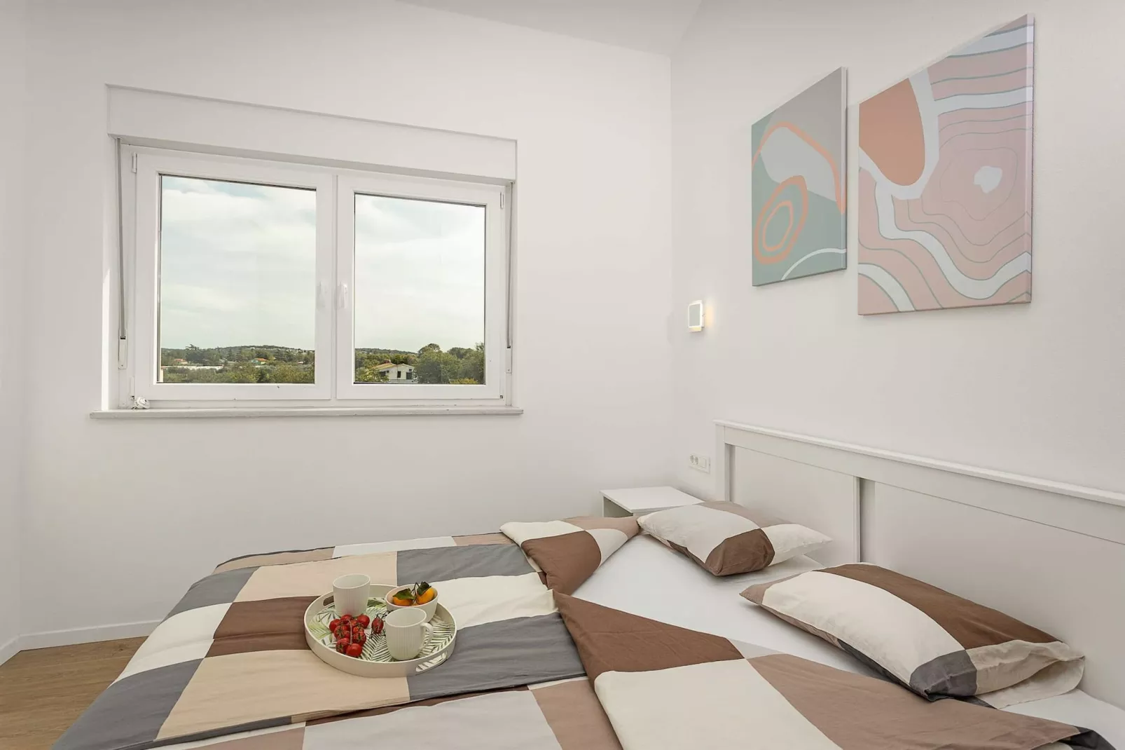 Lana Luxe - One Bedroom Apartment with Balcony-Slaapkamer