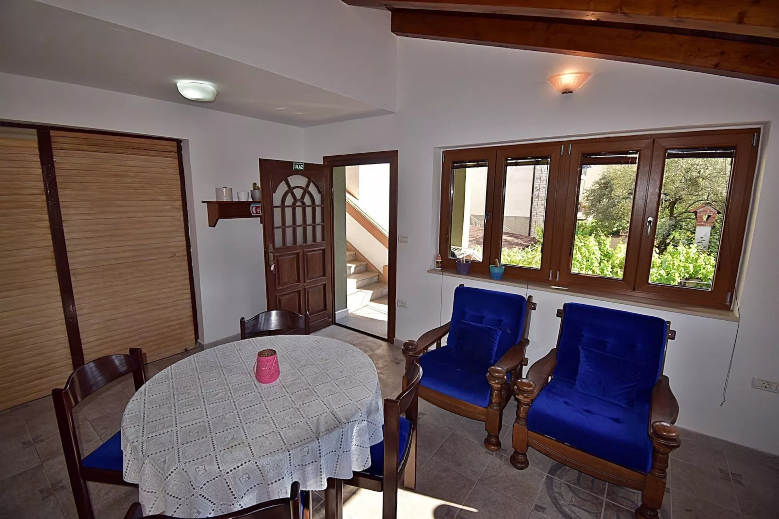 Gortan´s Cove A3 - One Bedroom Apartment Mare-Woonkamer