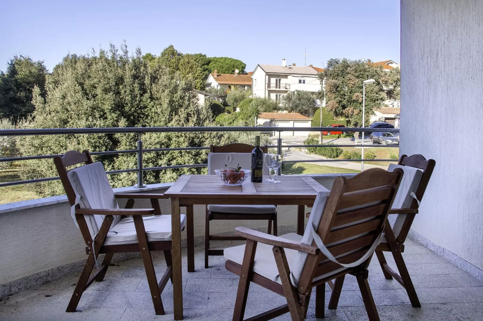 Apartment Banjole - 200 m from the Beach-Terrasbalkon