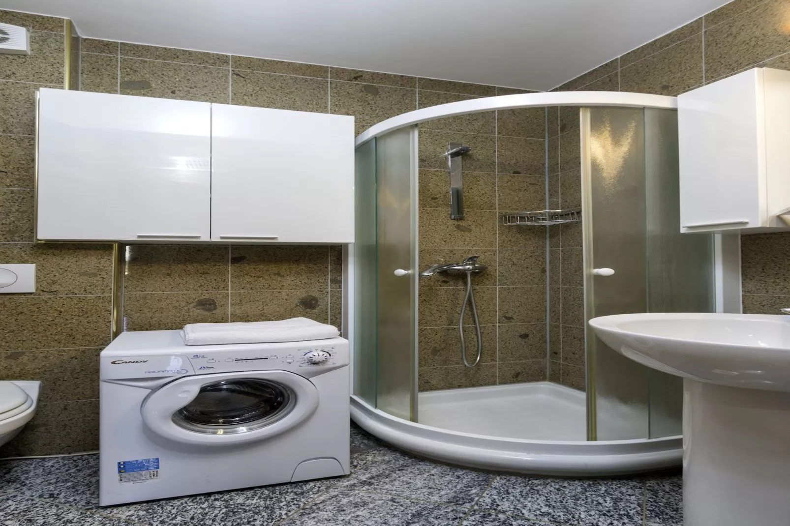 Apartment Banjole - 200 m from the Beach-Badkamer