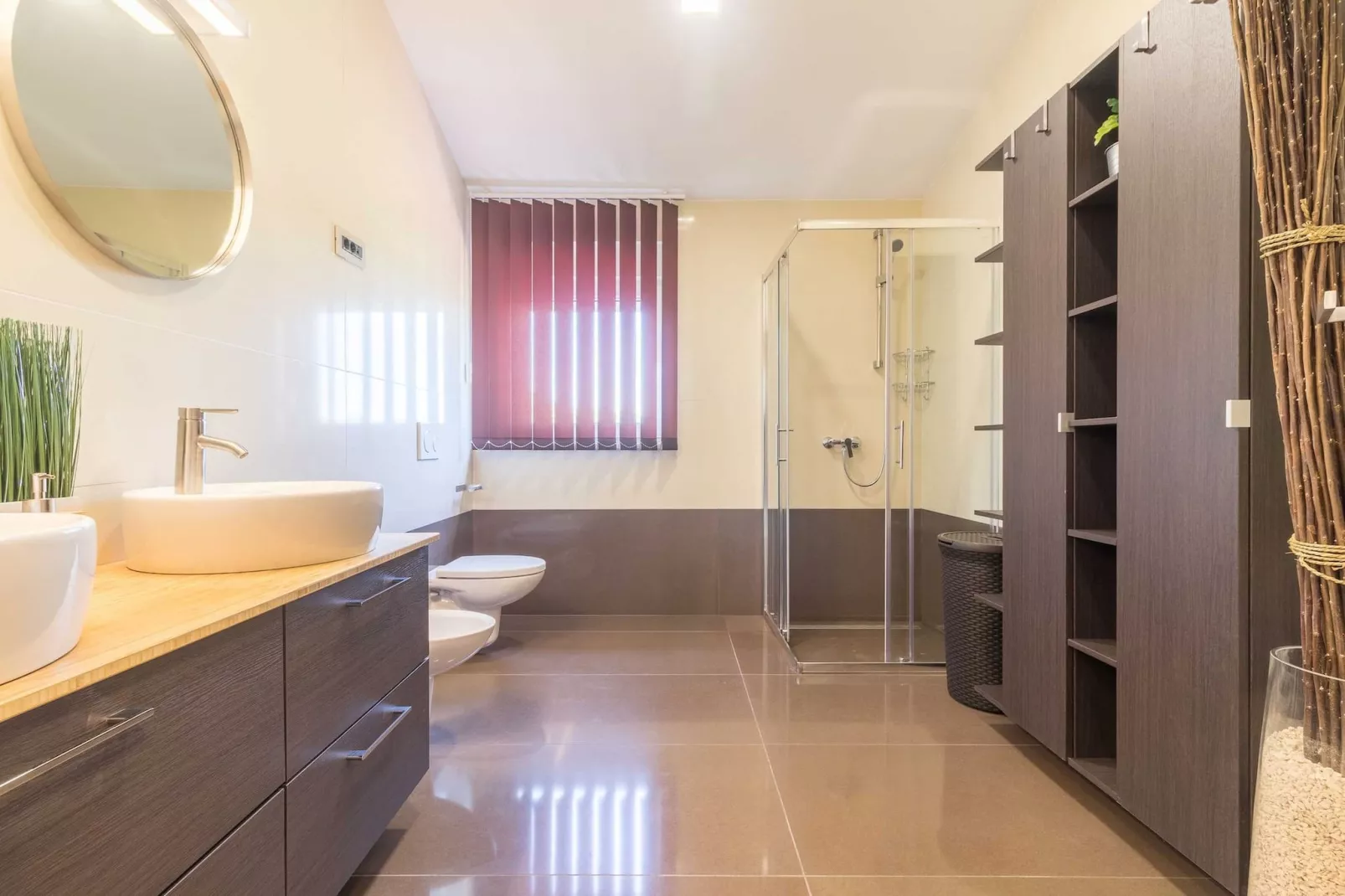 IstraKamen 16+2- Pool, Jacuzzi, Sports-Badkamer
