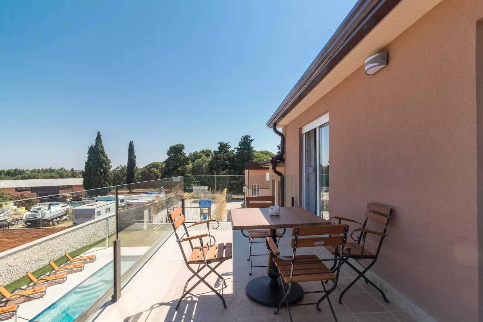 IstraKamen 16+2- Pool, Jacuzzi, Sports-Terrasbalkon