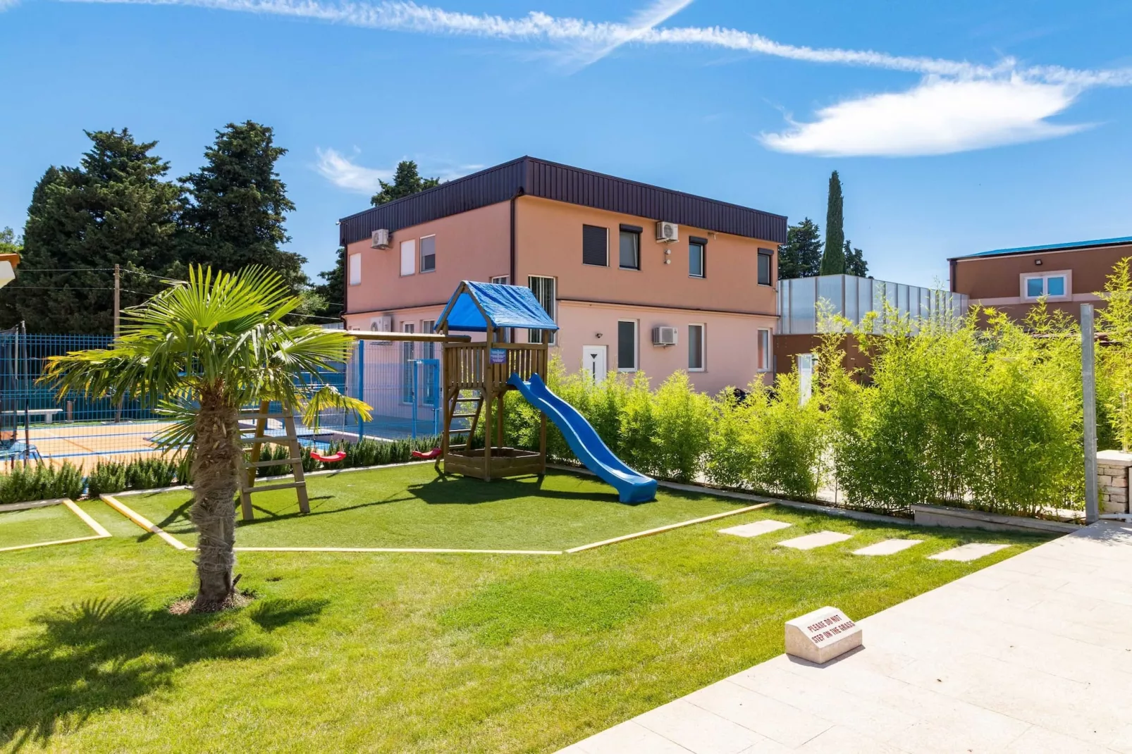 IstraKamen 16+2- Pool, Jacuzzi, Sports-Tuinen zomer