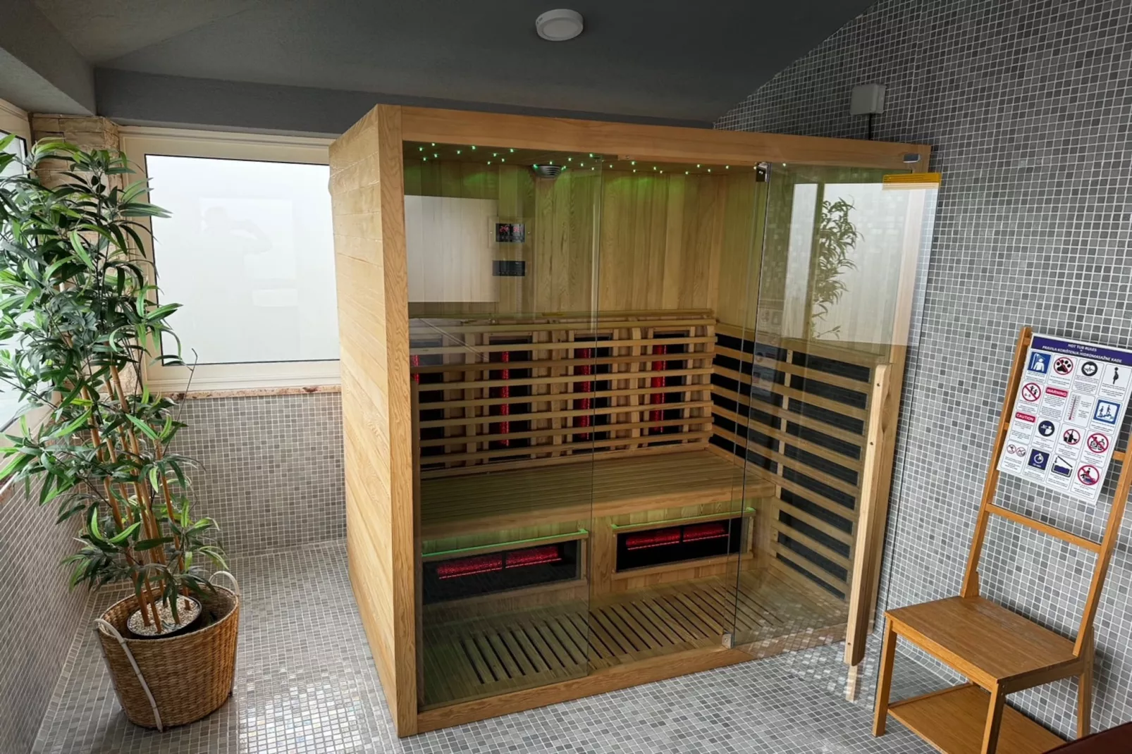 IstraKamen 16+2- Pool, Jacuzzi, Sports-Wellness