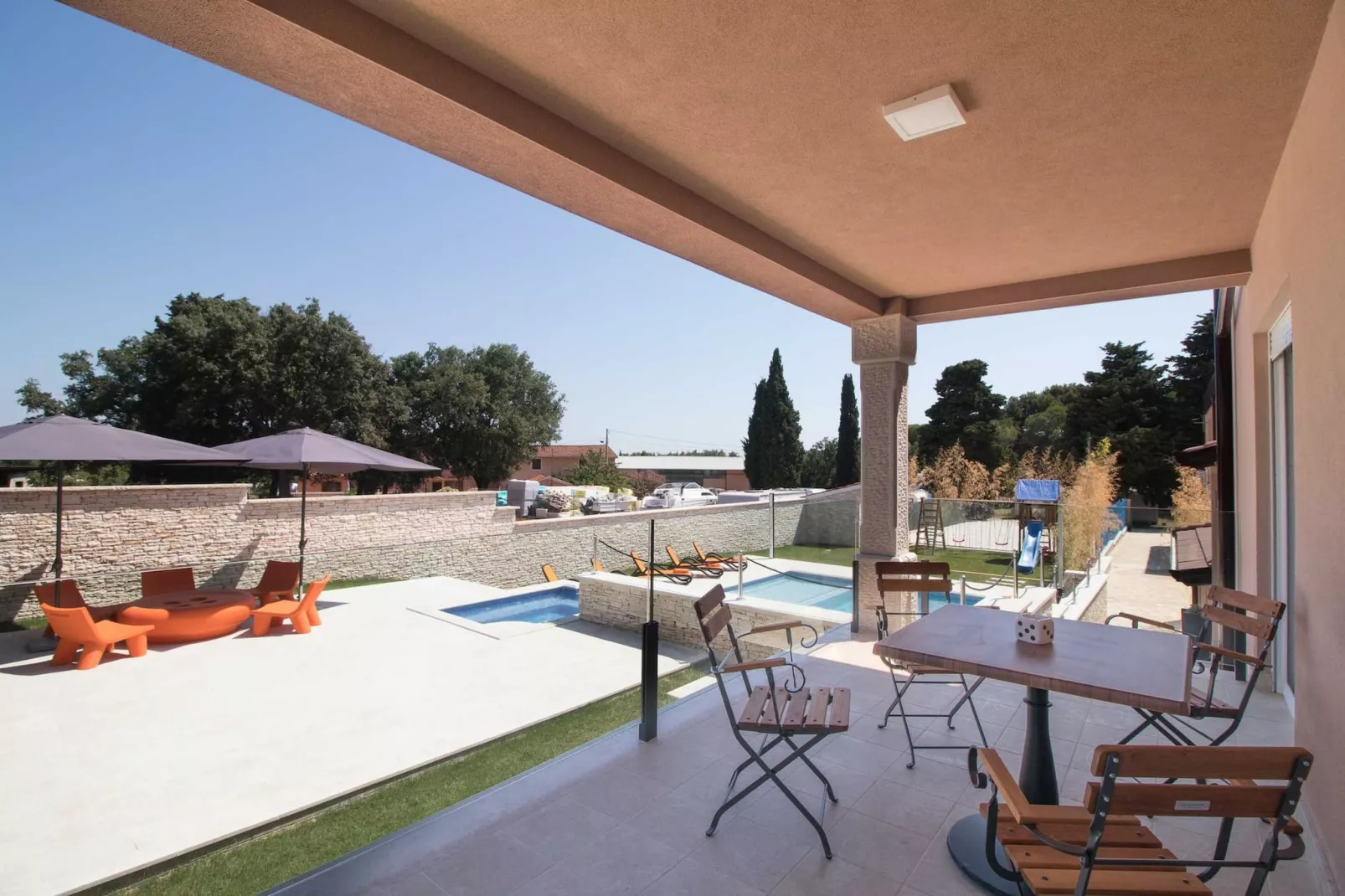 IstraKamen 16+2- Pool, Jacuzzi, Sports-Terras