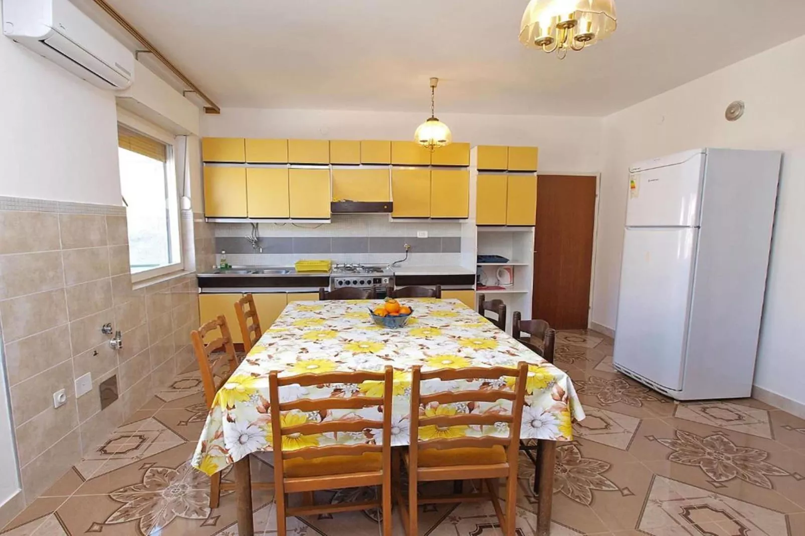 Gortan´s Cove A1 - Three Bedroom Apartment Mare-Keuken
