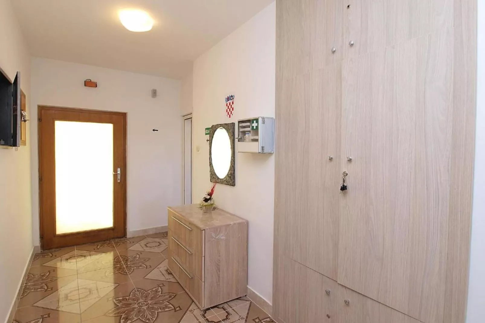 Gortan´s Cove A1 - Three Bedroom Apartment Mare-Overloop