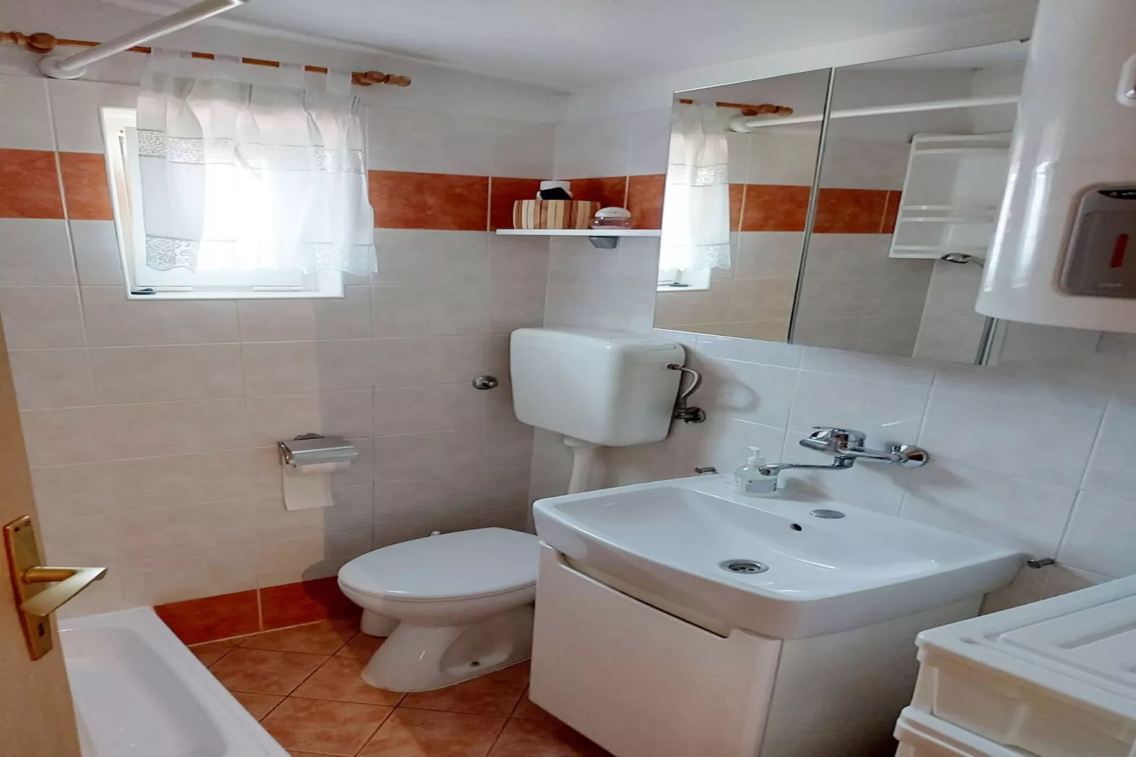 Apartment Aleksandar-Badkamer