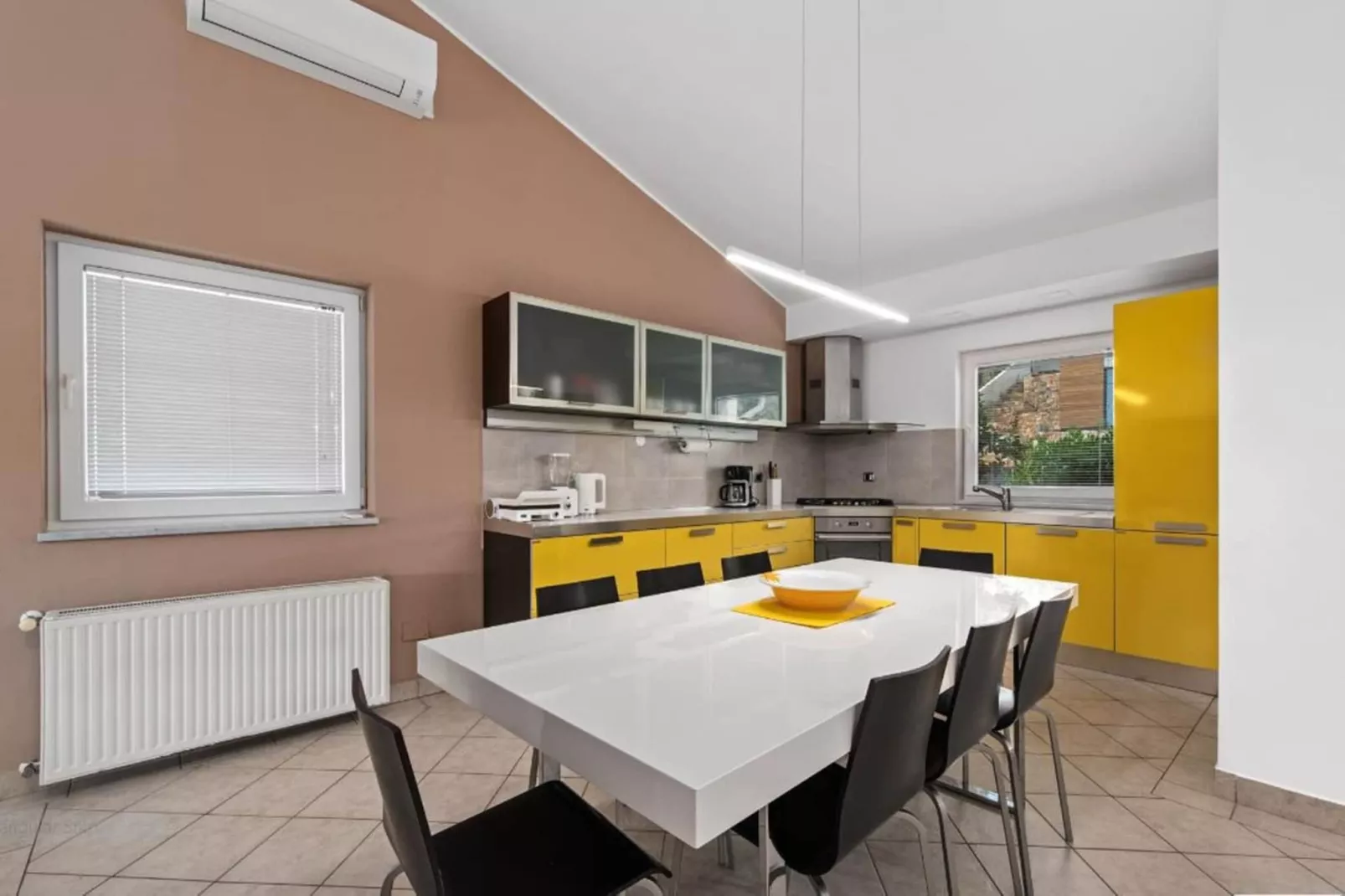 Villa Vintiana - Private Pool, Six Bedrooms-Keuken