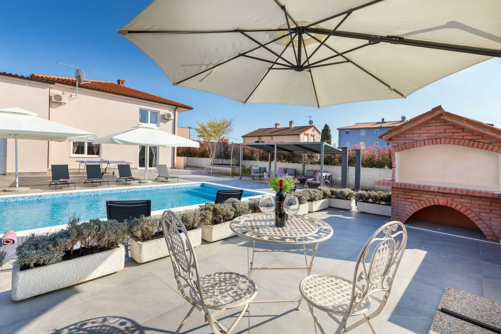 Villa Berg II - Pool, Game Room, Trampoline-Zwembad