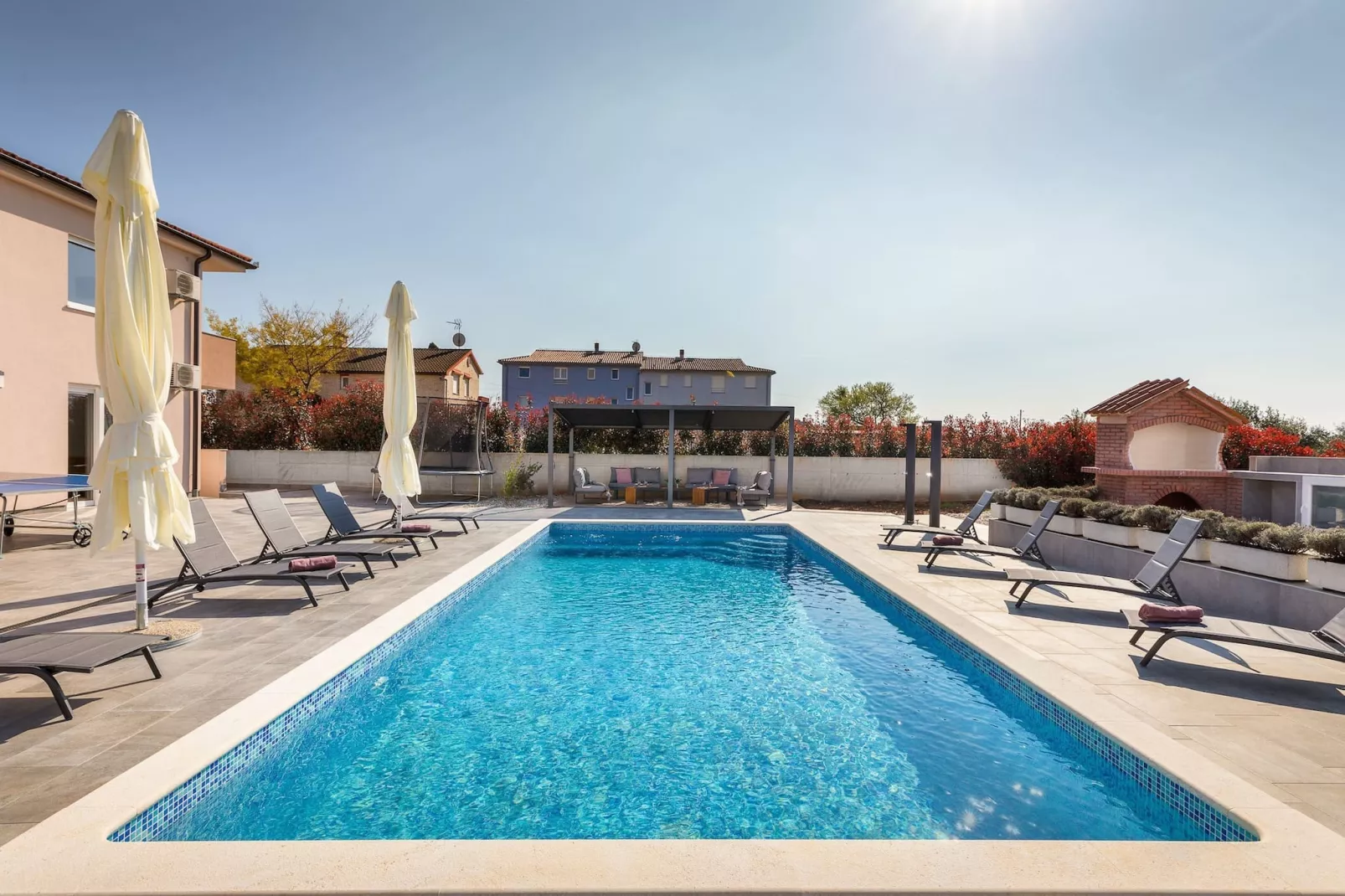 Villa Berg II - Pool, Game Room, Trampoline-Zwembad