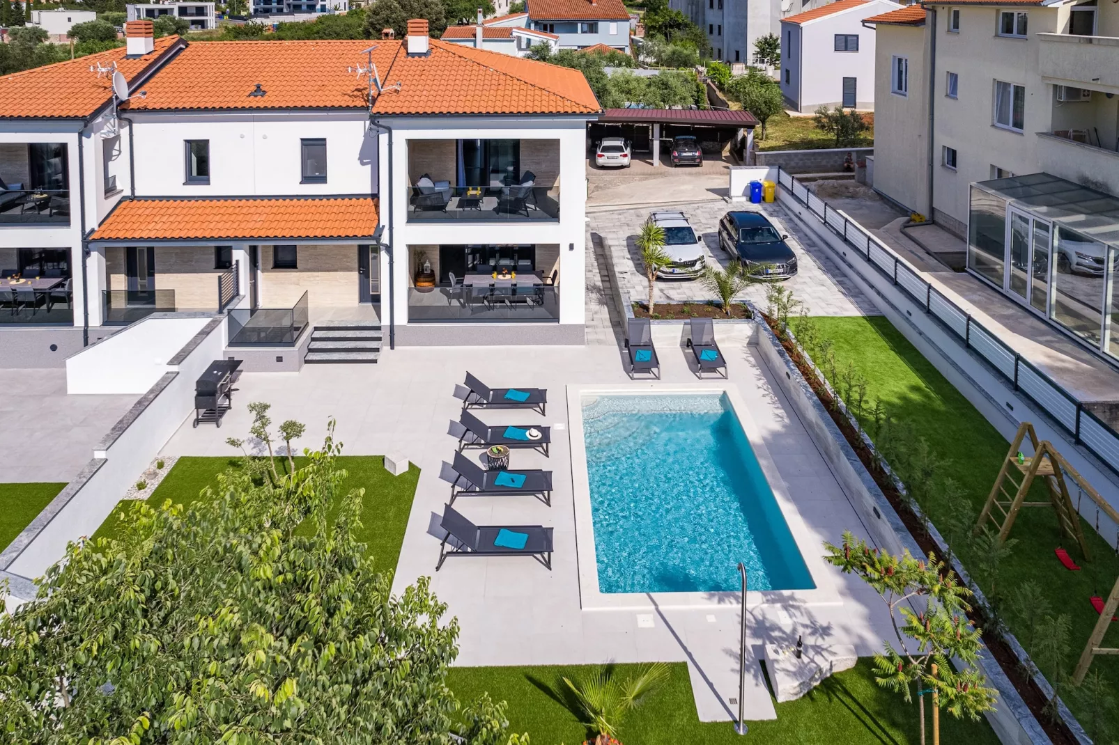 Villa Polaris - Luxurious Vacation Oasis-Buitenlucht