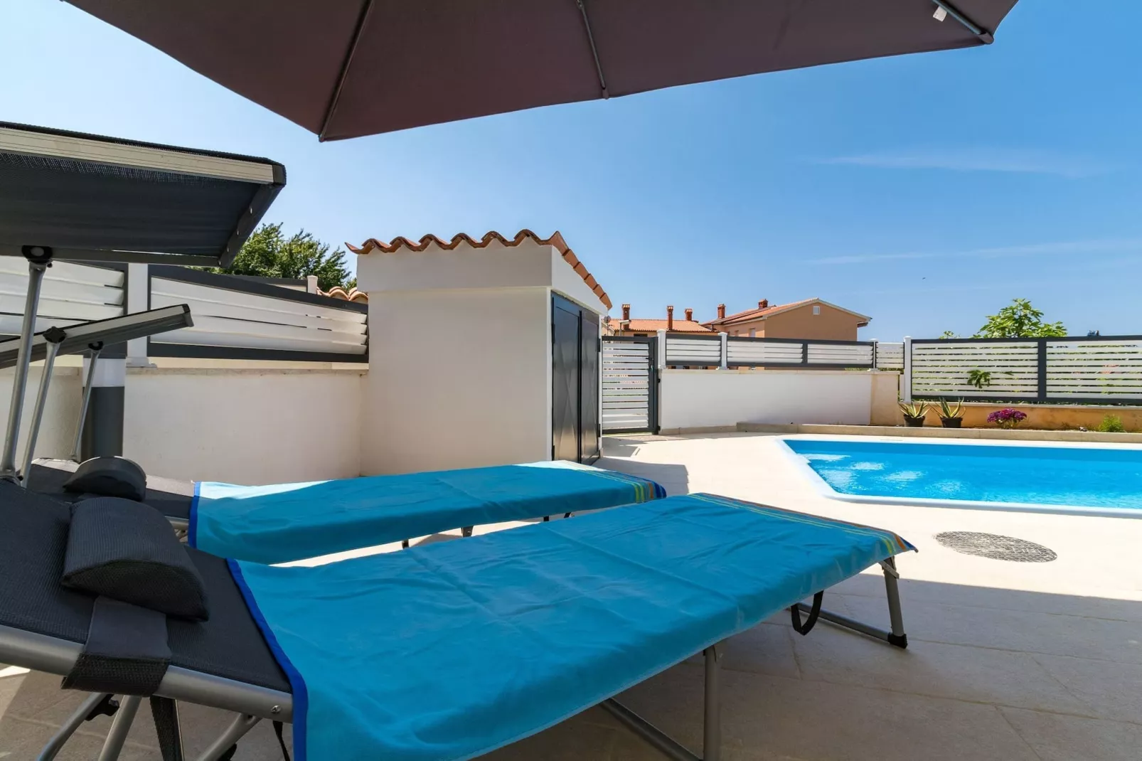 Pool Apartment Sax with Sea View (Private Pool)-Zwembad