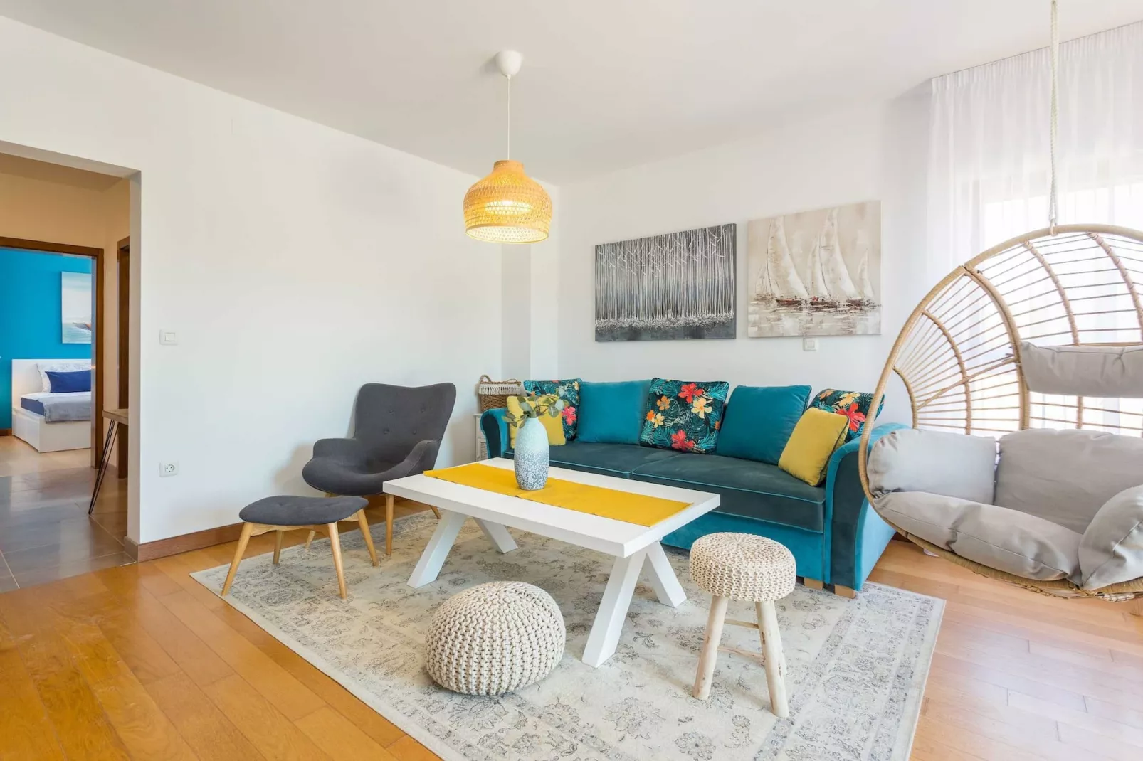 Cesare 1 - Modern Apartment with Shared Pool-Woonkamer