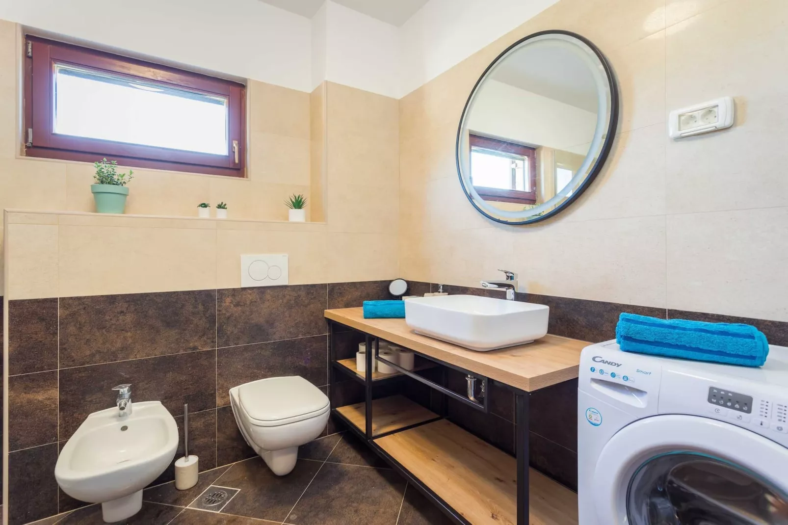 Cesare 3 - Modern Apartment with Shared Pool-Badkamer