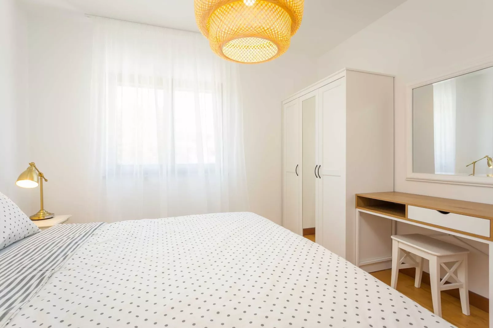 Cesare 5-Modern Apartment with Shared Pool-Slaapkamer