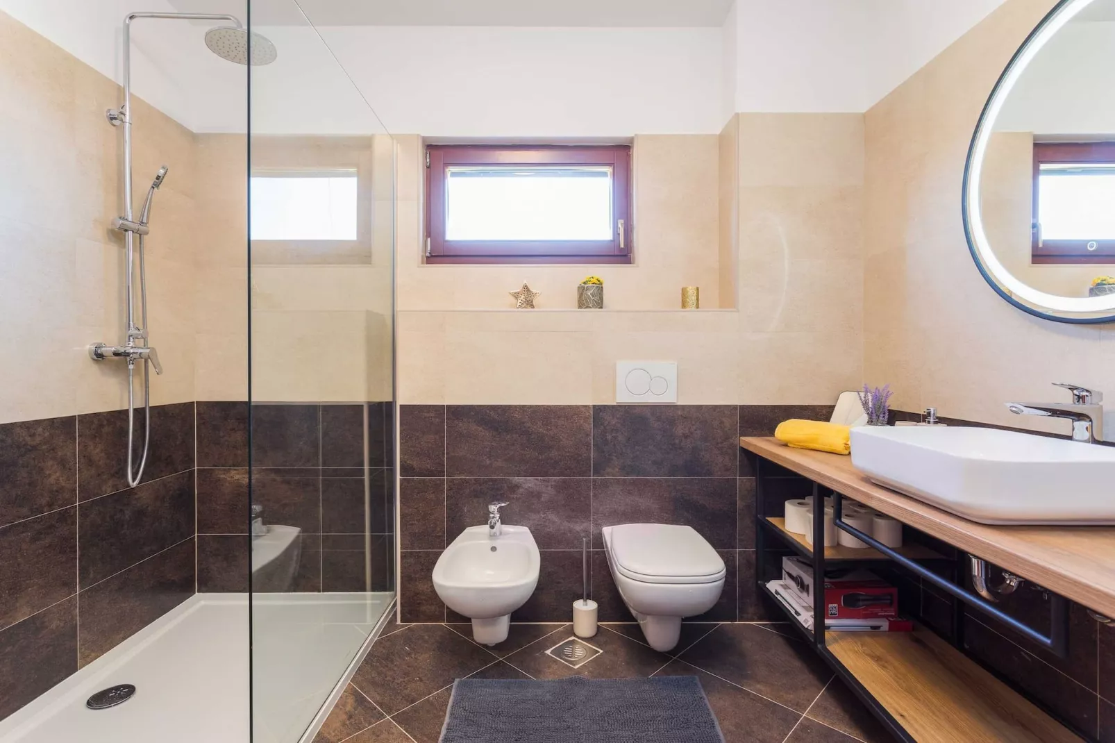Cesare 5-Modern Apartment with Shared Pool-Badkamer