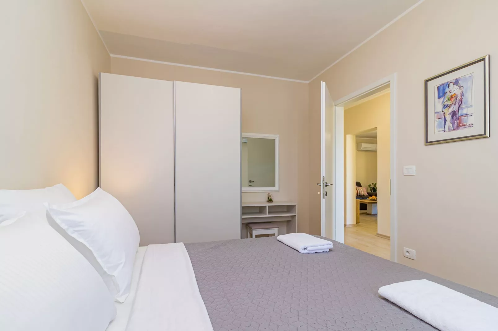 Modern, Elegant Apartment Anna (Rosemary)-Slaapkamer
