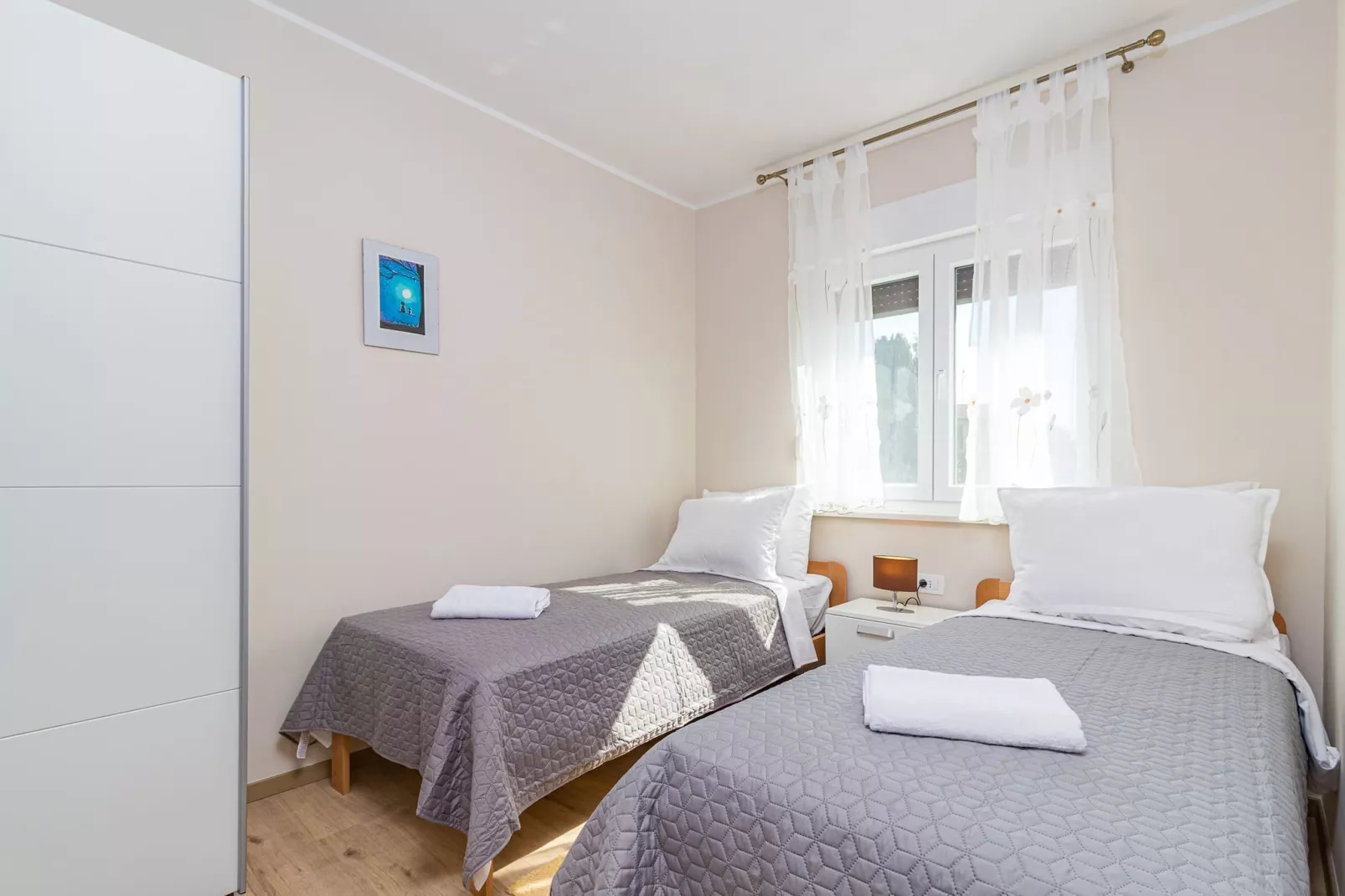 Modern, Elegant Apartment Anna (Rosemary)-Slaapkamer