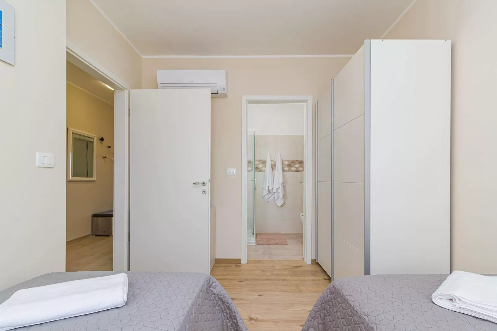Modern, Elegant Apartment Anna (Rosemary)-Slaapkamer