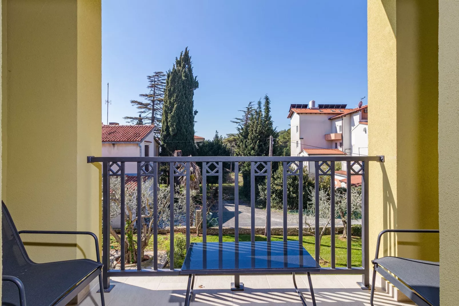 Modern, Elegant Apartment Anna (Rosemary)-Terrasbalkon