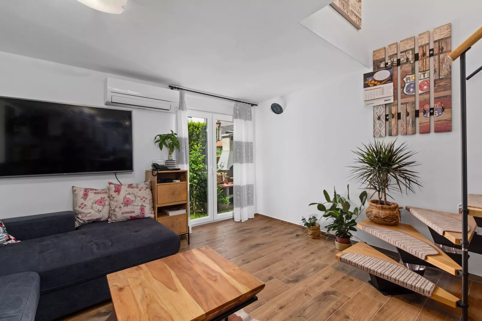 Holiday Home Sea - Beautiful Garden, Sea View-Woonkamer