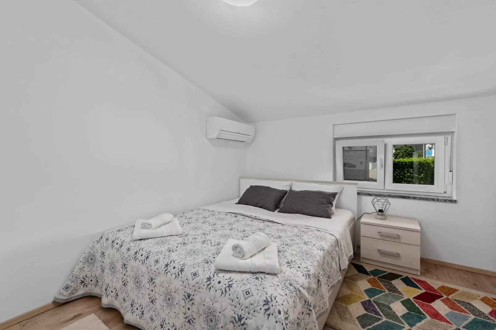 Holiday Home Sea - Beautiful Garden, Sea View-Slaapkamer