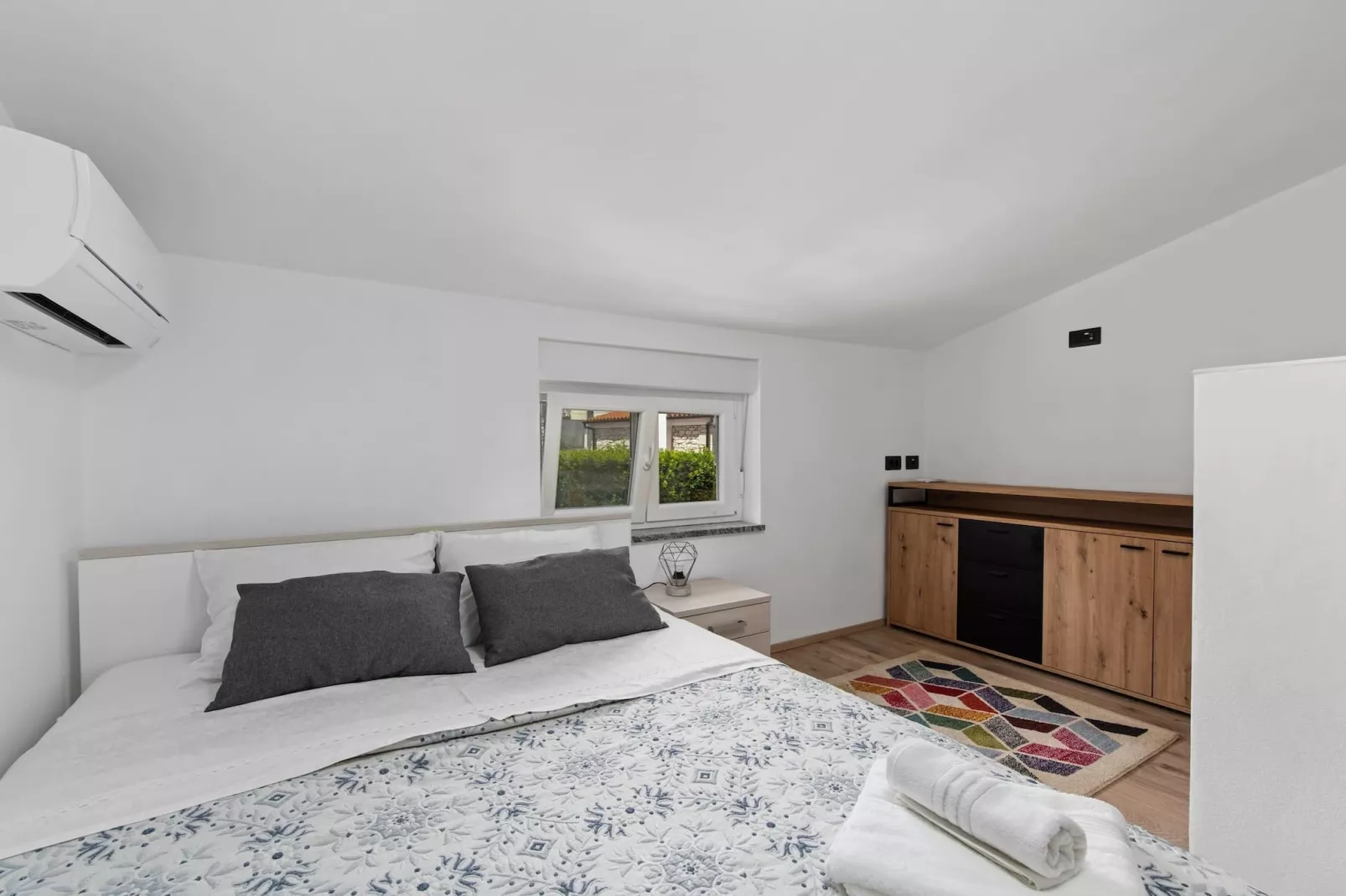 Holiday Home Sea - Beautiful Garden, Sea View-Slaapkamer