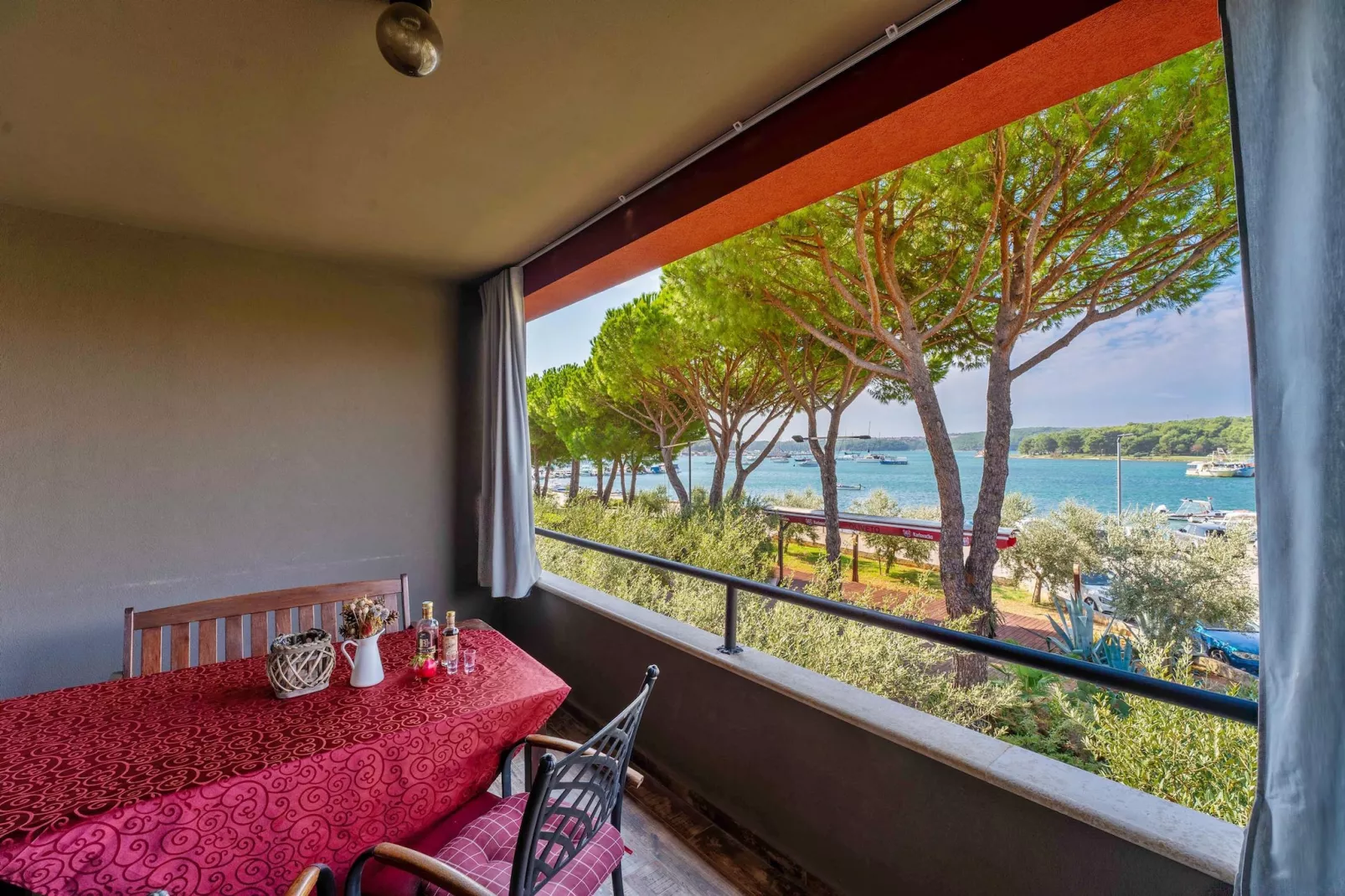 Oliveto - Apt. Sole with Sea View-Terrasbalkon