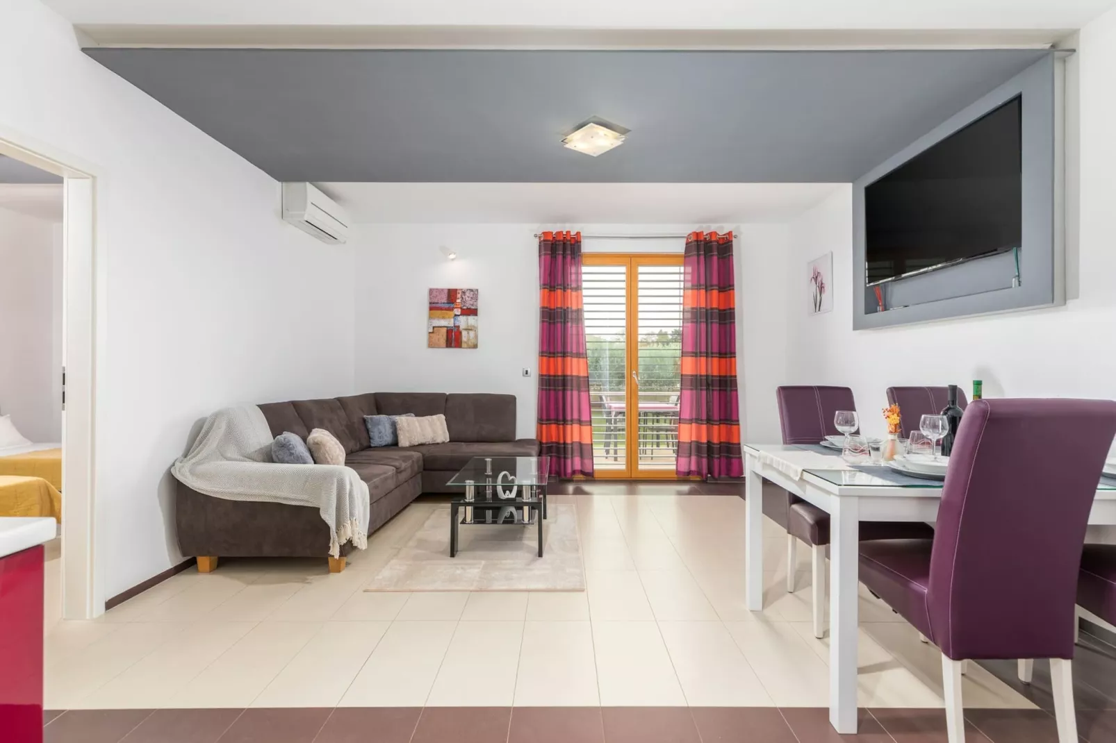 Villa Gigetto with Private Pool and Big Garden-Woonkamer