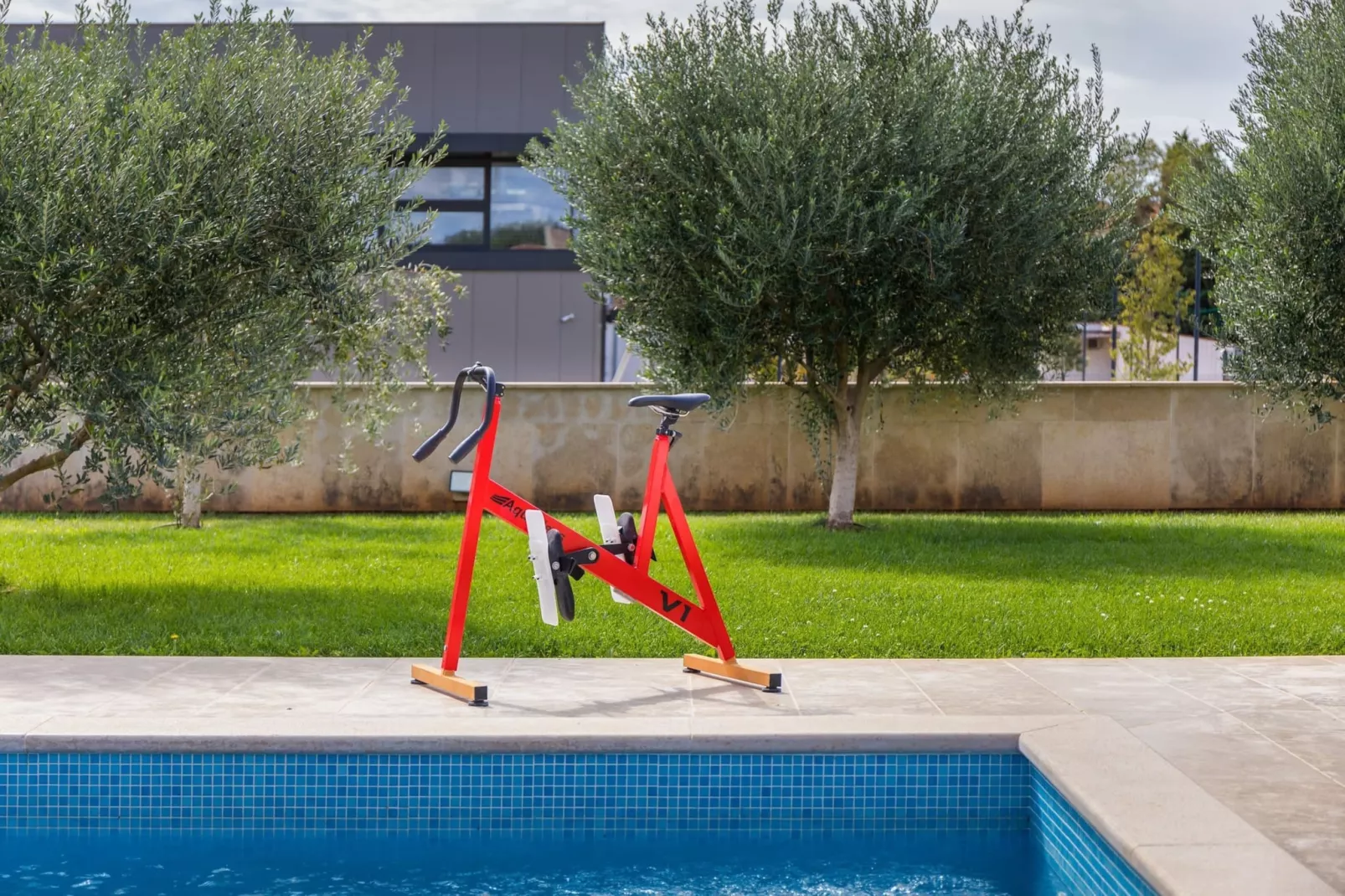 Villa Gigetto with Private Pool and Big Garden-Tuinen zomer