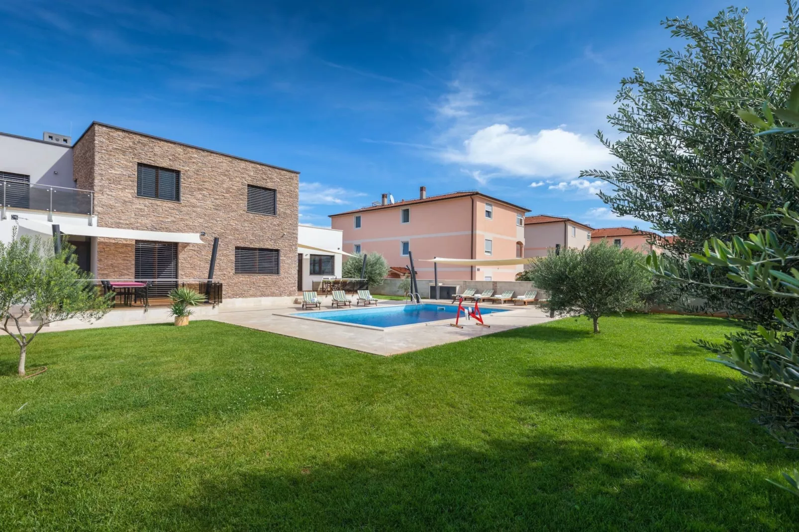 Villa Gigetto with Private Pool and Big Garden-Tuinen zomer