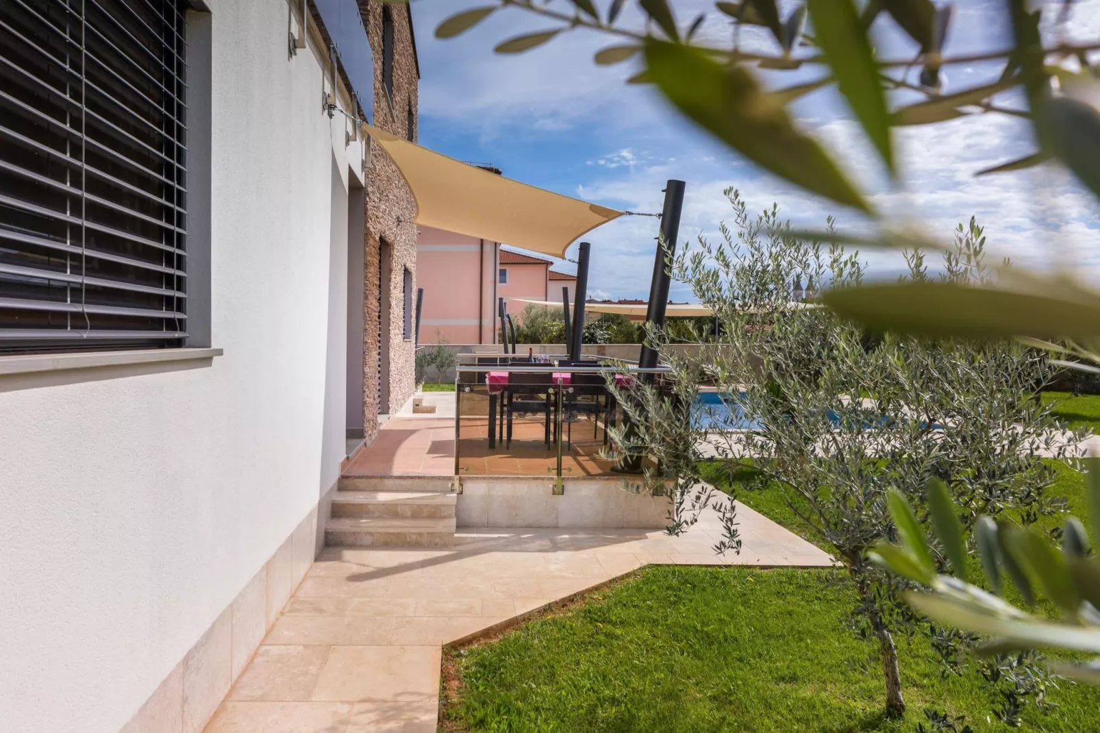 Villa Gigetto with Private Pool and Big Garden-Buitenlucht