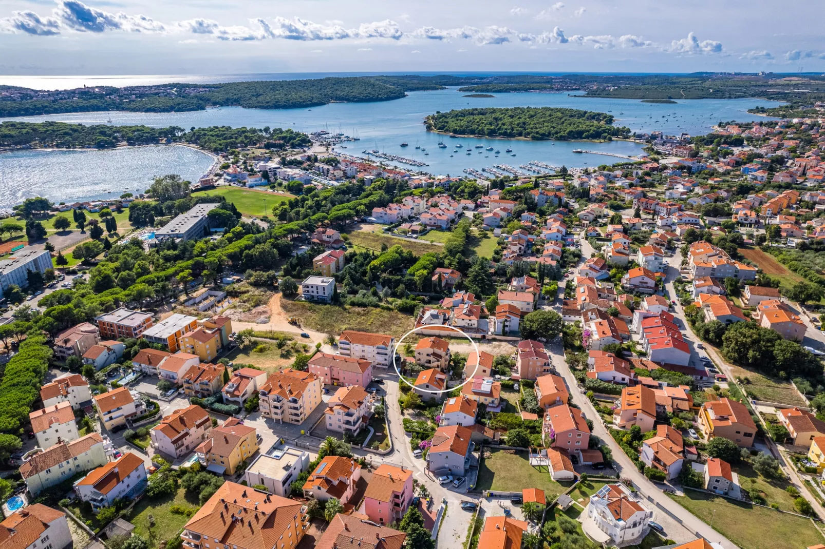 Mijic Studio 1 - 250 m to the Beach-Buitenlucht
