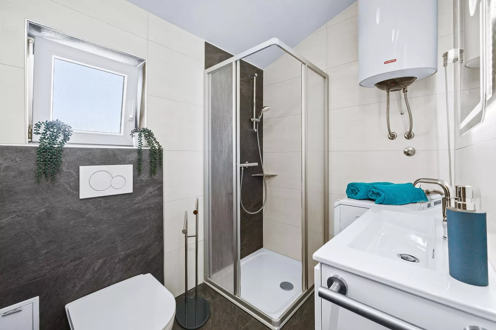 Apartment Katja-Badkamer