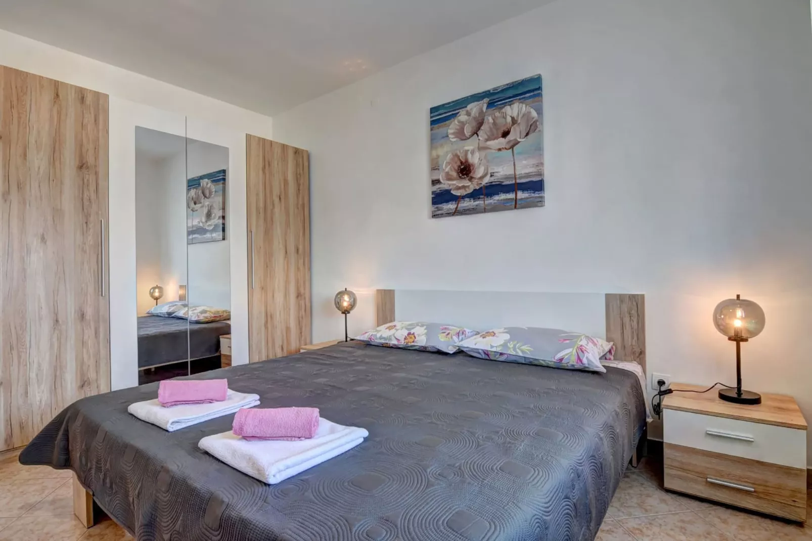 Kajfes A5 - One Bedroom Apartment with Terrace-Slaapkamer