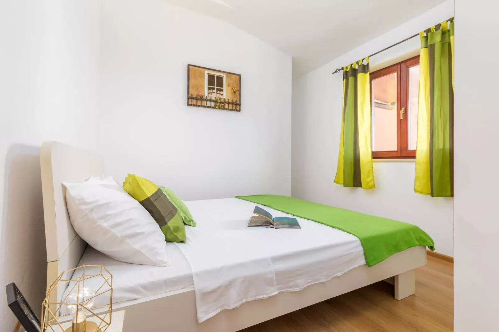 Holiday Home Dori with Big Garden-Slaapkamer