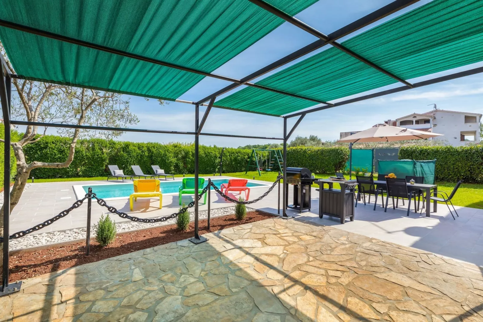 Holiday Home Dori with Big Garden-Terrasbalkon