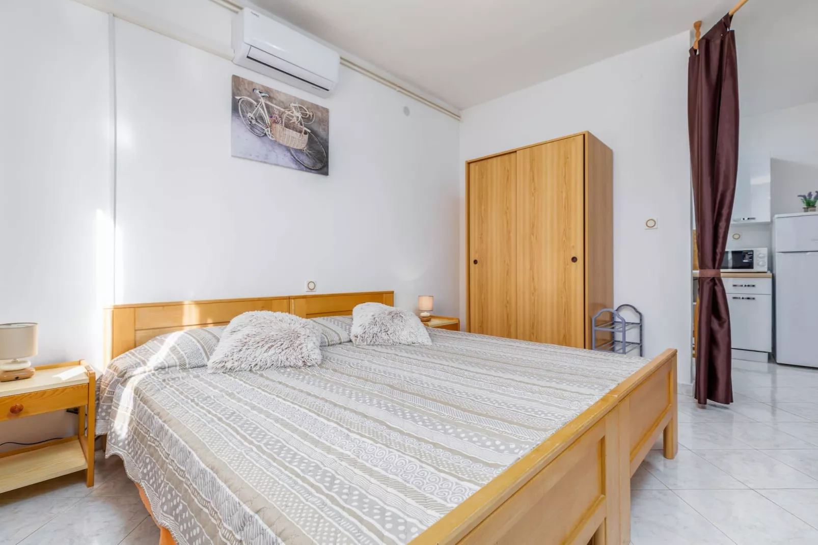 Kajfes A4 - One Bedroom Apartment with Terrace-Slaapkamer