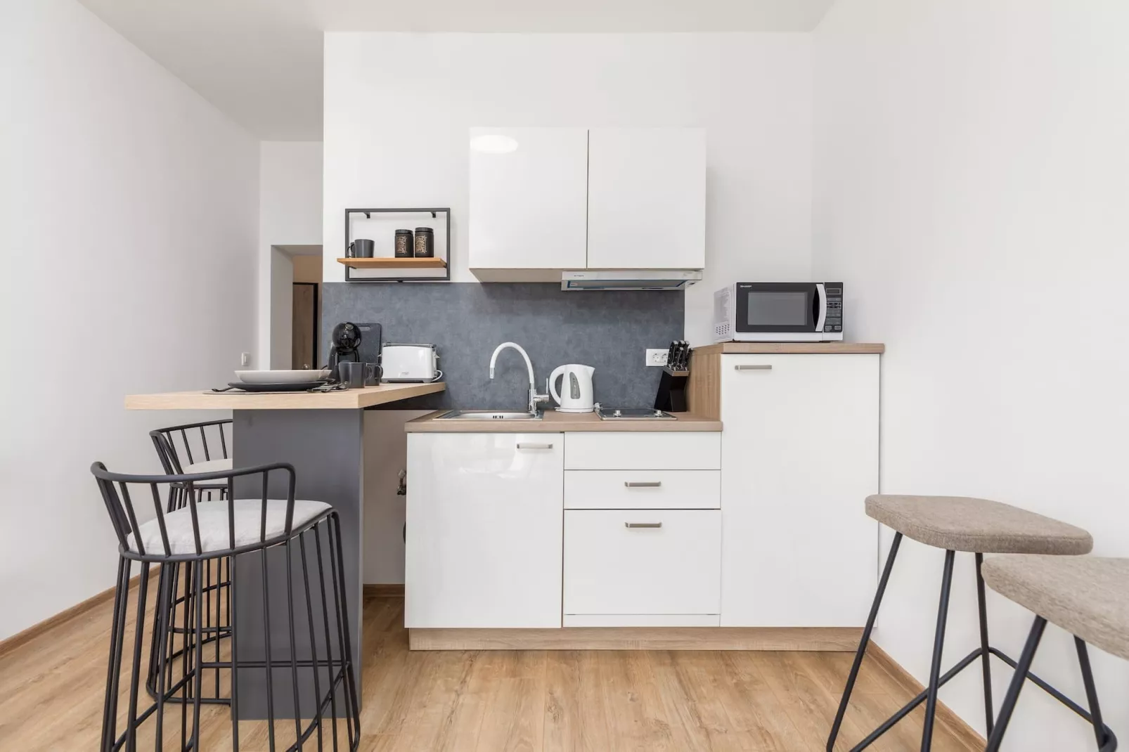 Marceta Apartment 4 - Pool and Big Garden-Keuken
